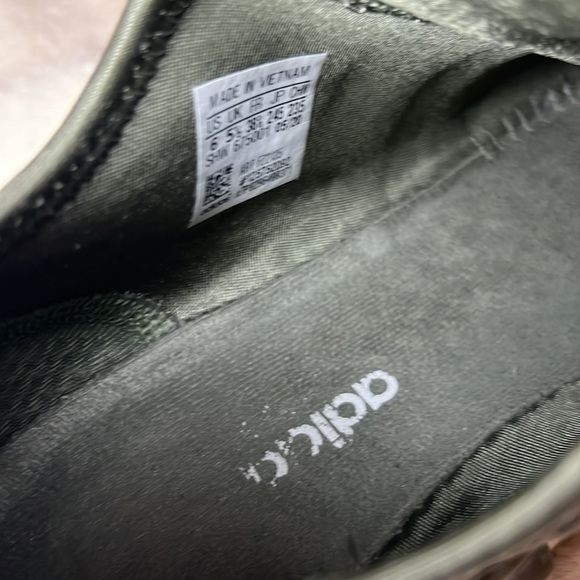 Adidas NDM Youth Size 6 - Olive Green hardly worn very good condition - Picture 6 of 6